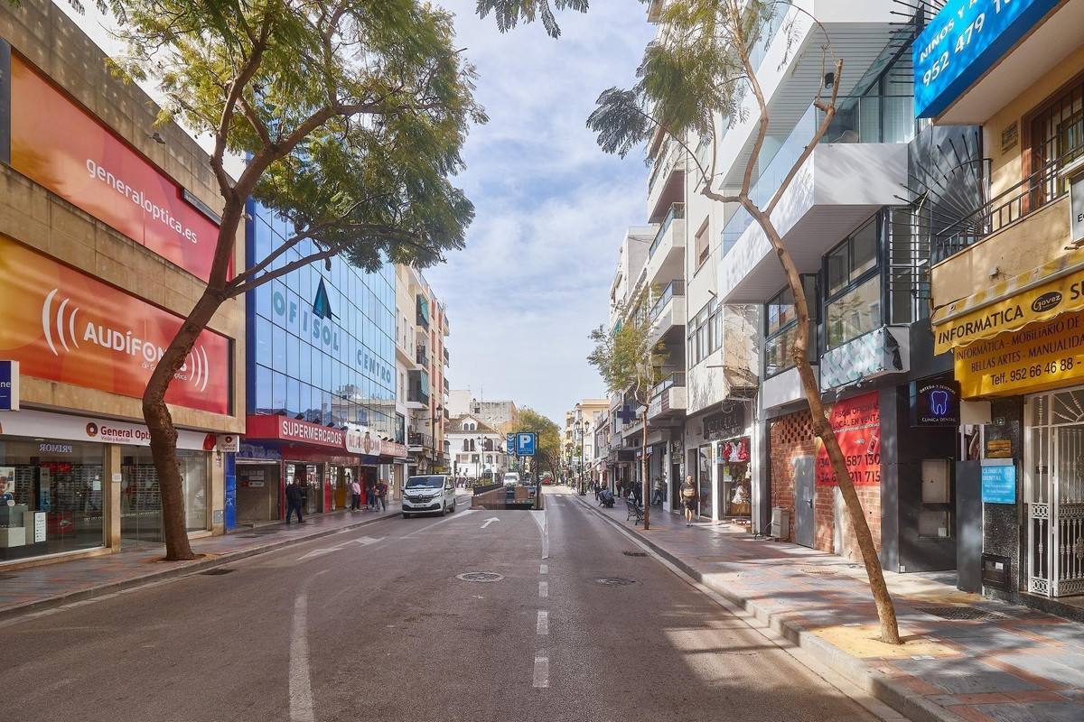 Se vende Apartamento Planta Media de 3 dormitorios en Costa Del Sol, Málaga, España