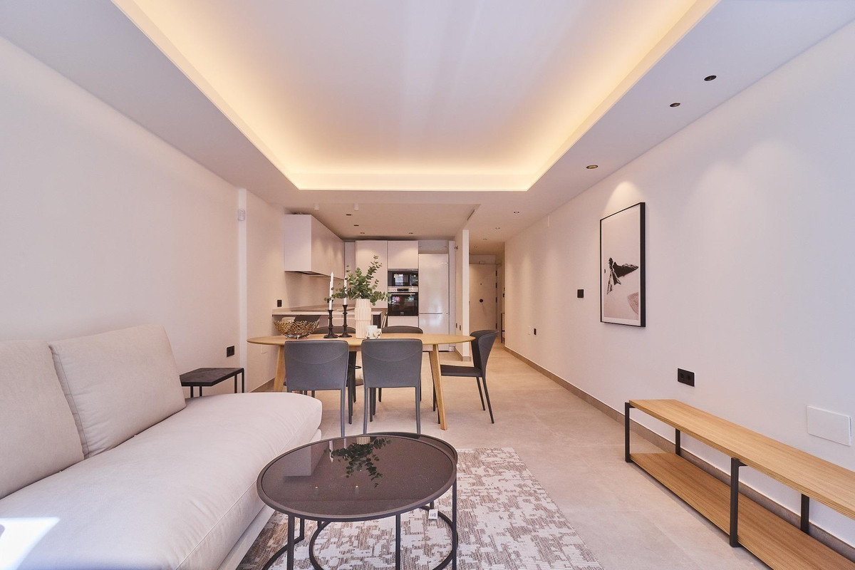 Se vende Apartamento Planta Media de 3 dormitorios en Costa Del Sol, Málaga, España