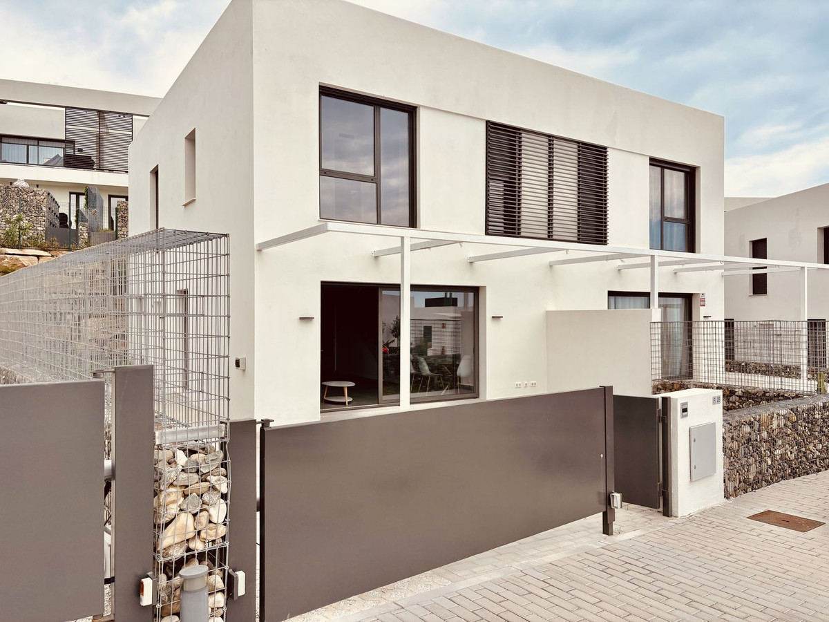 4 Bed Townhouse for sale in Riviera Del Sol Costa Del Sol, Málaga, Spain