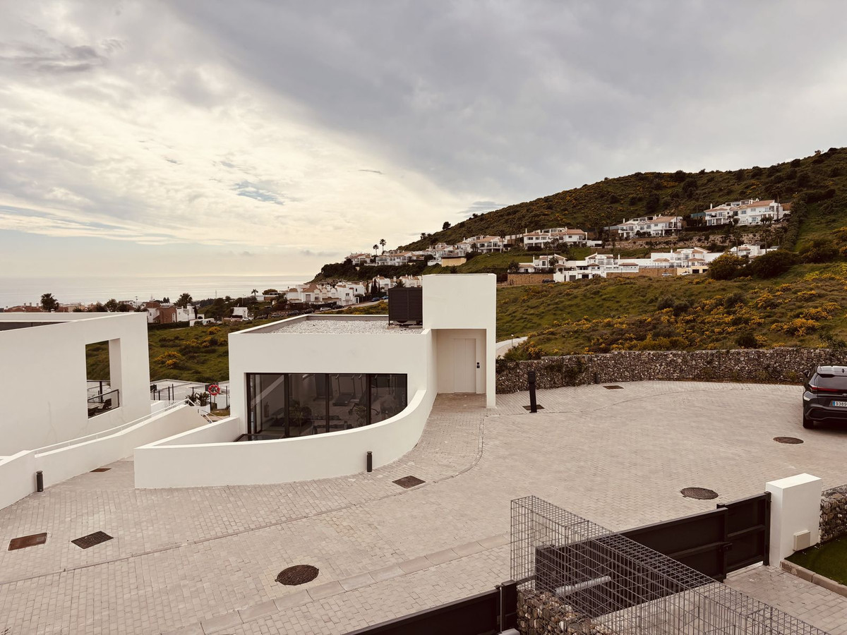 4 Bed Townhouse for sale in Riviera Del Sol Costa Del Sol, Málaga, Spain