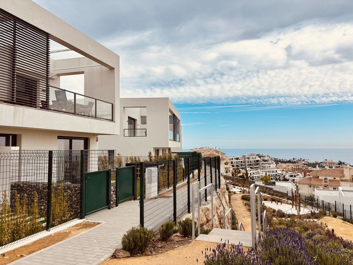 4 Bed Townhouse for sale in Riviera Del Sol Costa Del Sol, Málaga, Spain