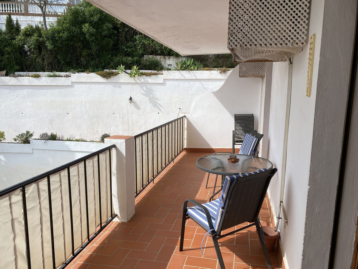 Se vende Apartamento Planta Media de 2 dormitorios en Costa Del Sol, Málaga, España