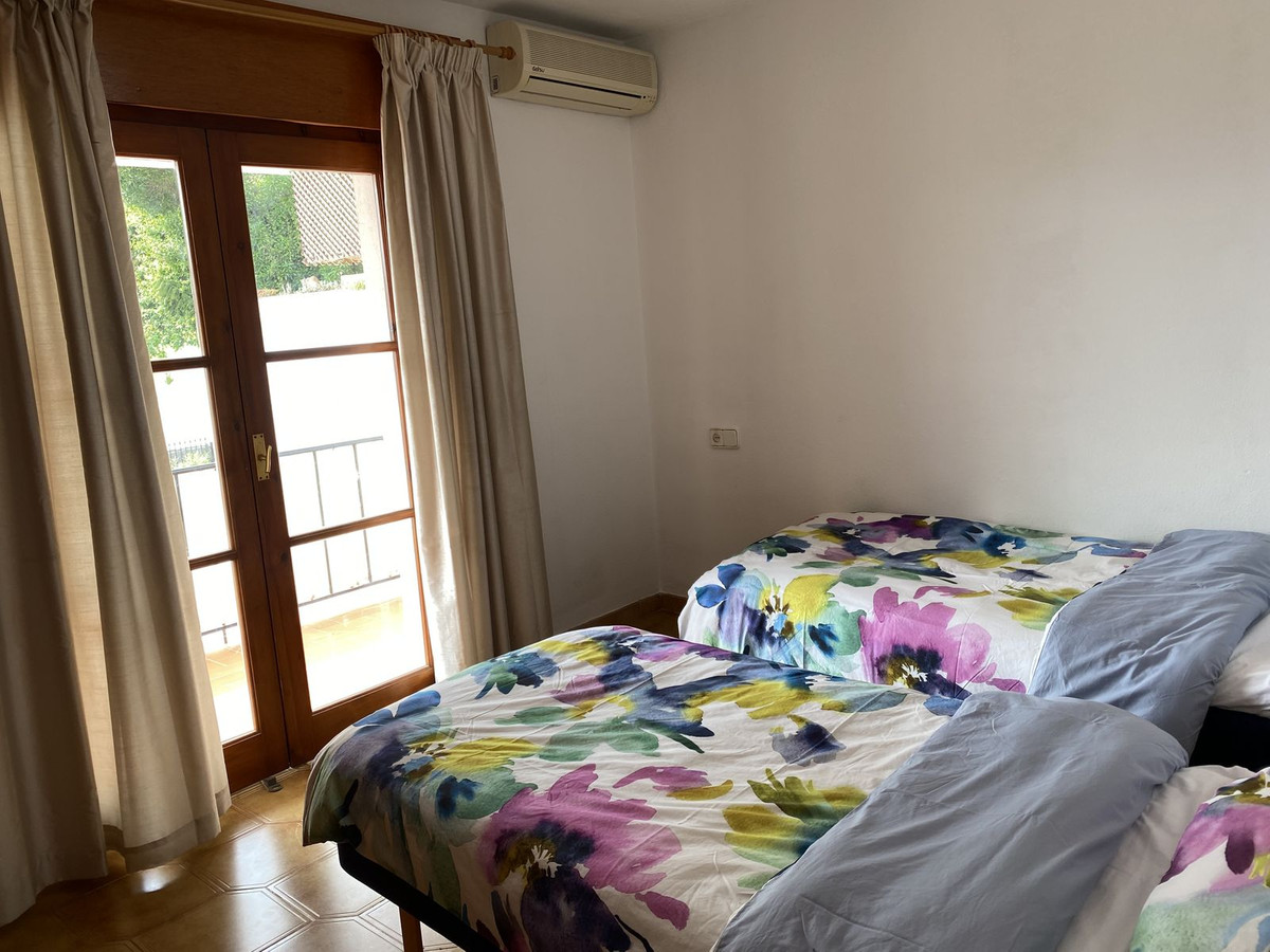 Se vende Apartamento Planta Media de 2 dormitorios en Costa Del Sol, Málaga, España