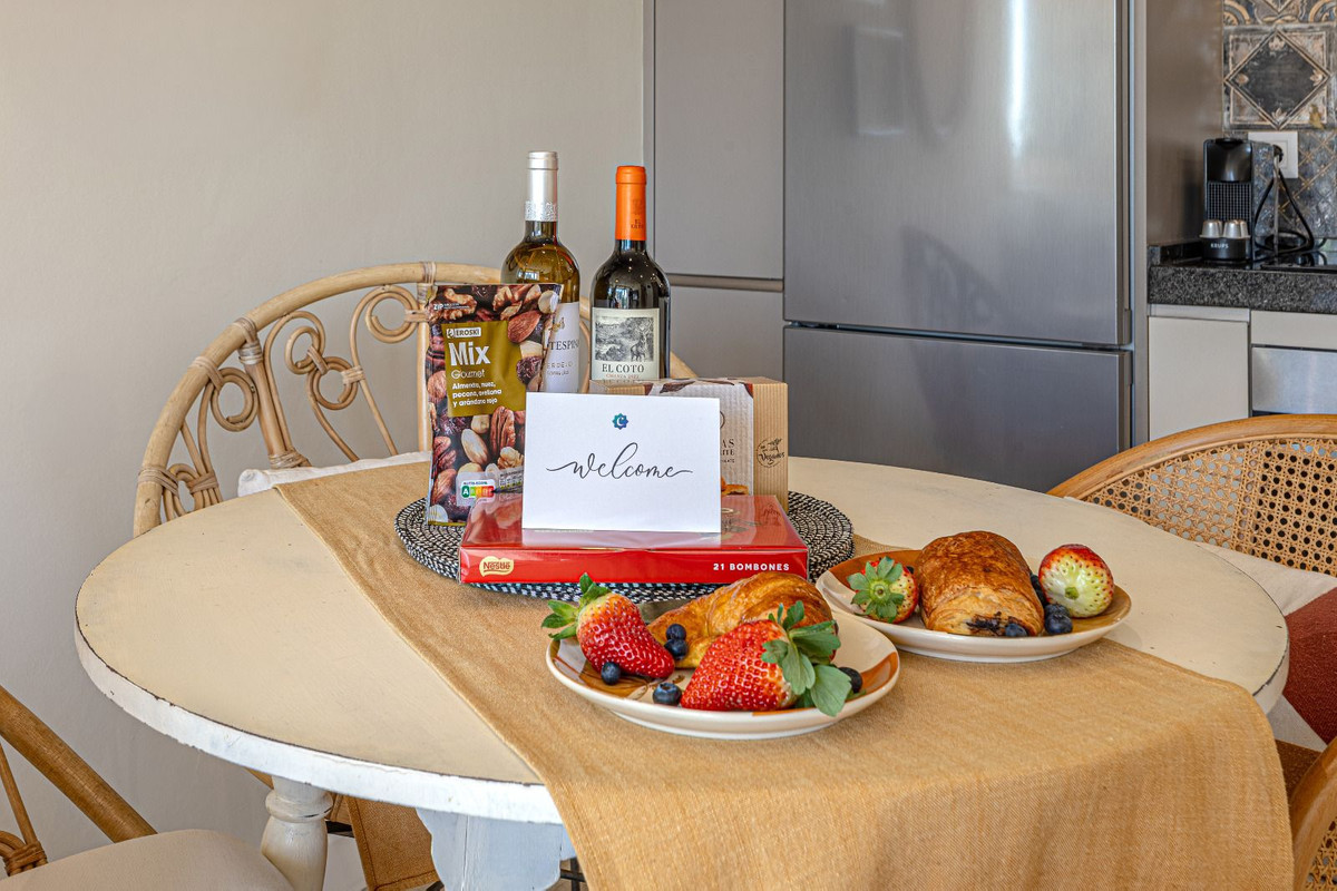 Se vende Apartamento Planta Media de 1 dormitorios en Costa Del Sol, Málaga, España