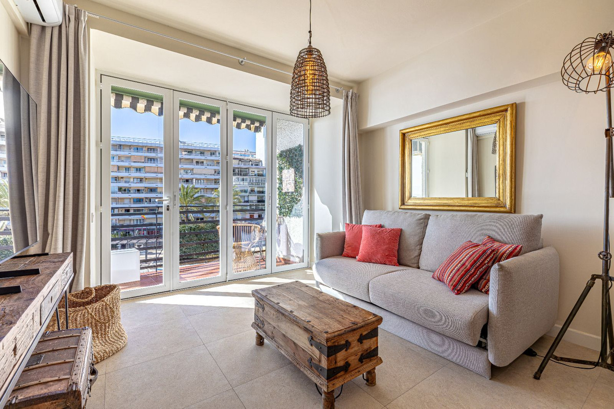 Se vende Apartamento Planta Media de 1 dormitorios en Costa Del Sol, Málaga, España