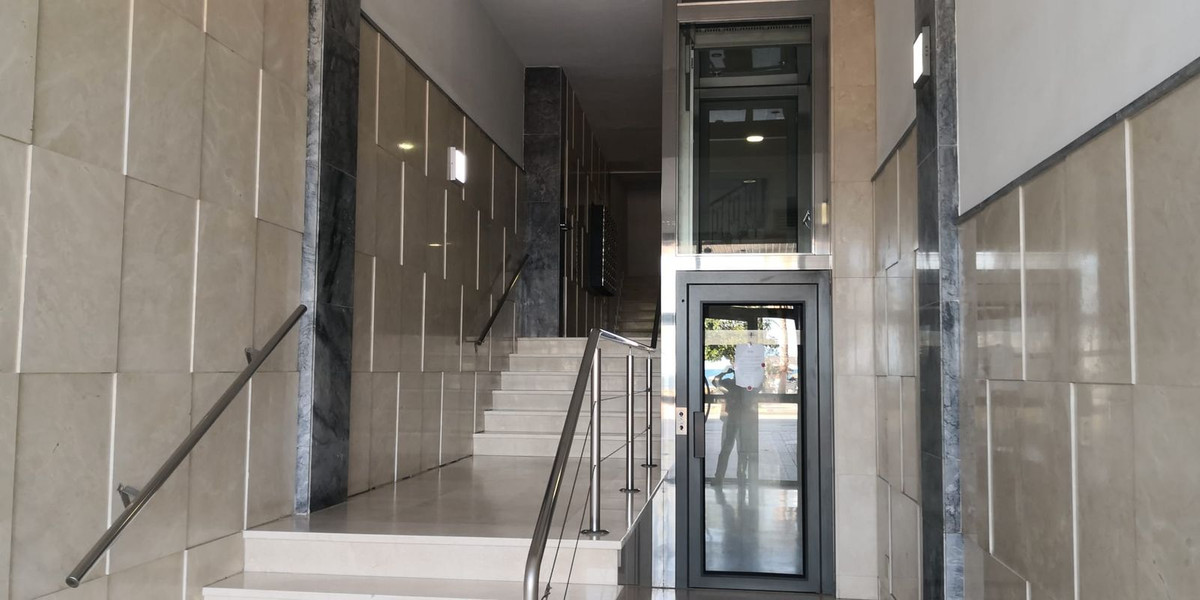 3 Bed Apartment for sale in Fuengirola Costa Del Sol, Málaga, Spain
