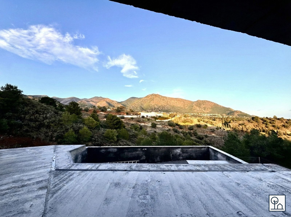 4 Bed Townhouse for sale in Mijas Costa Del Sol, Málaga, Spain