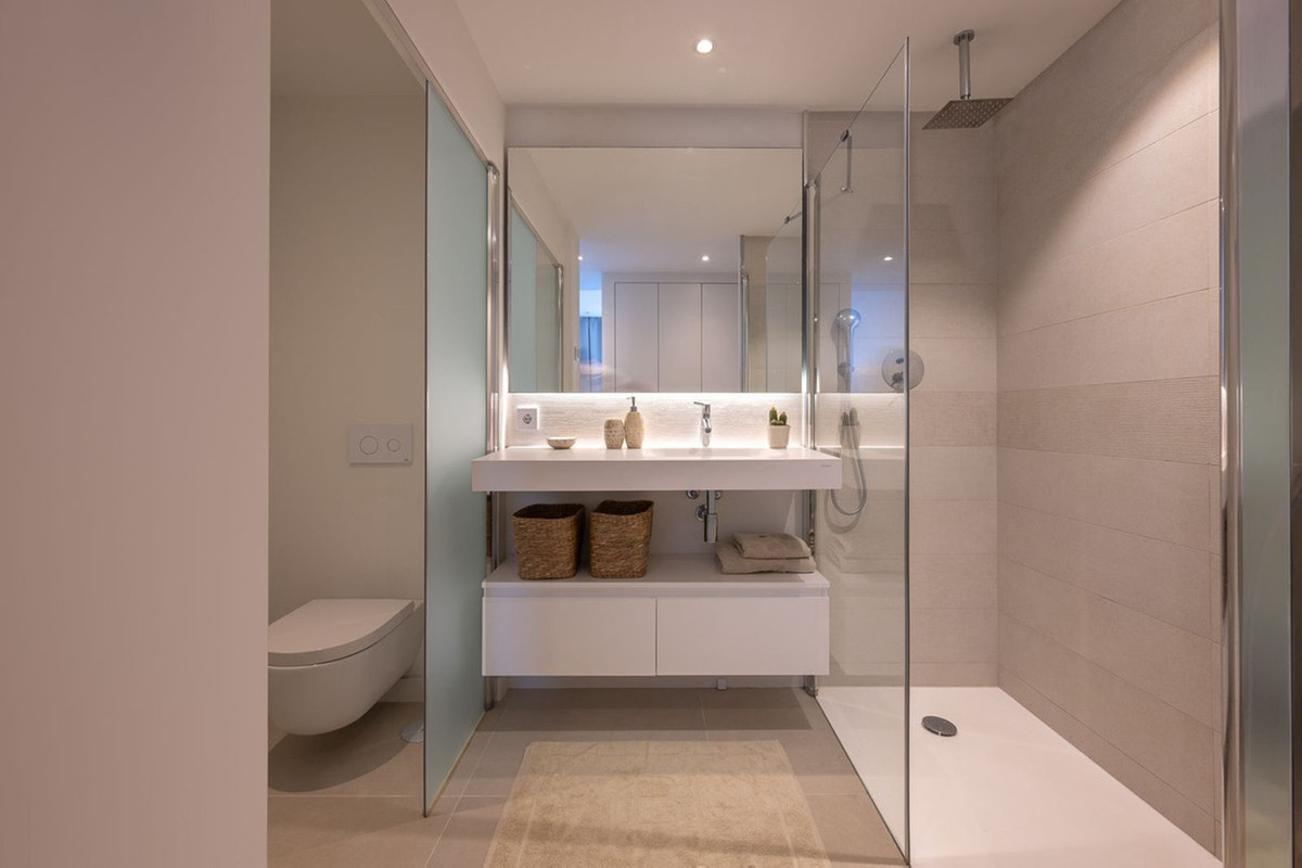 Se vende Apartamento Planta Baja de 2 dormitorios en Costa Del Sol, Málaga, España