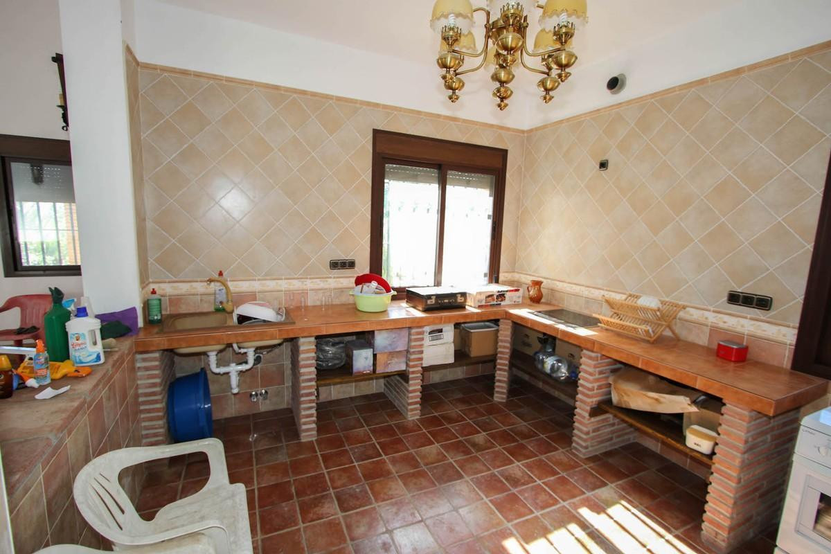 3 Bed Townhouse for sale in Pizarra Costa Del Sol, Málaga, Spain