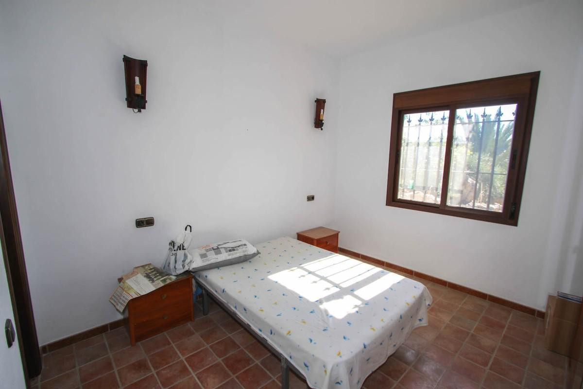 3 Bed Townhouse for sale in Pizarra Costa Del Sol, Málaga, Spain