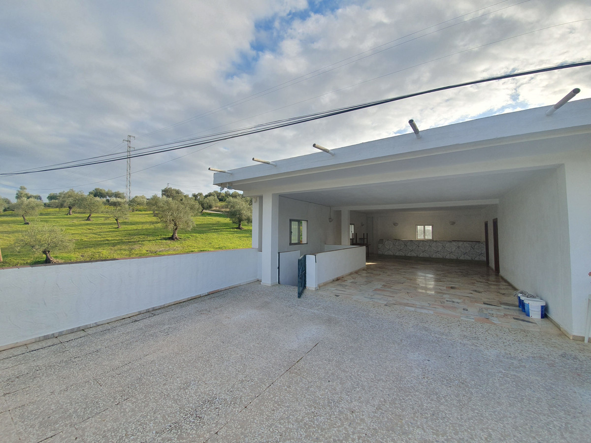 Se vende Villa - Chalet de 5 dormitorios en Costa Del Sol, Málaga, España