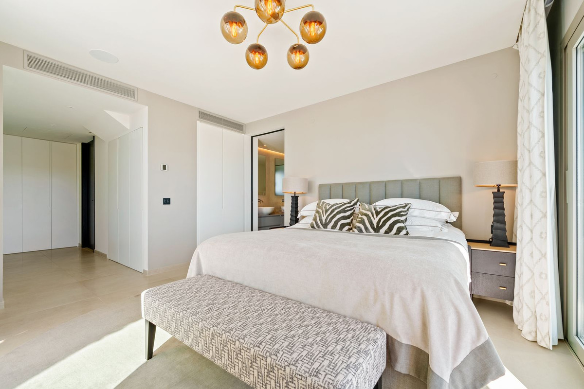 Se vende Villa - Chalet de 3 dormitorios en Costa Del Sol, Málaga, España