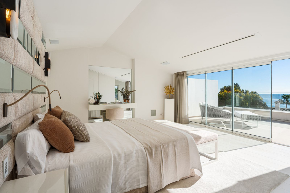 4 Bed Townhouse for sale in Marbella Costa Del Sol, Málaga, Spain