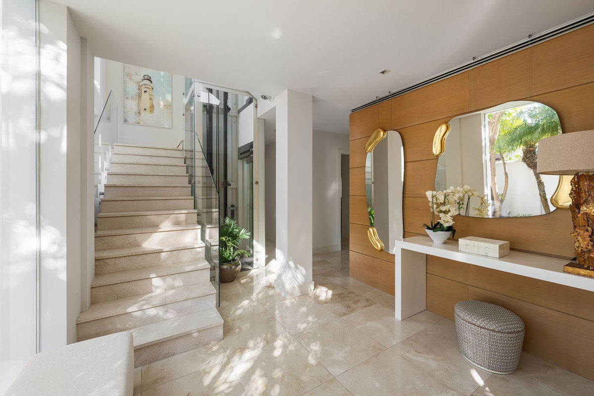 4 Bed Townhouse for sale in Marbella Costa Del Sol, Málaga, Spain