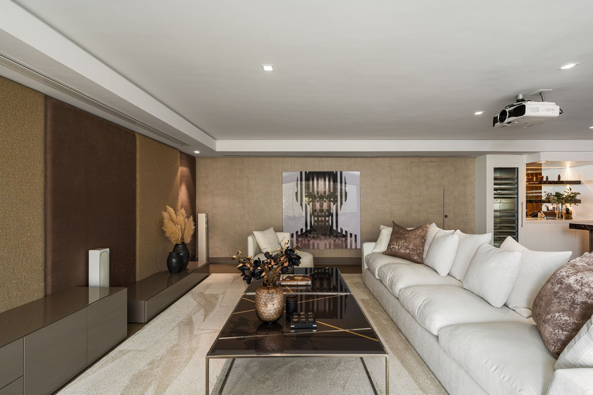4 Bed Townhouse for sale in Marbella Costa Del Sol, Málaga, Spain