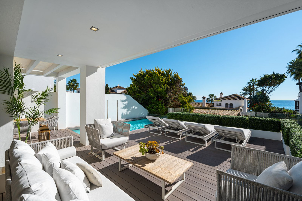 4 Bed Townhouse for sale in Marbella Costa Del Sol, Málaga, Spain