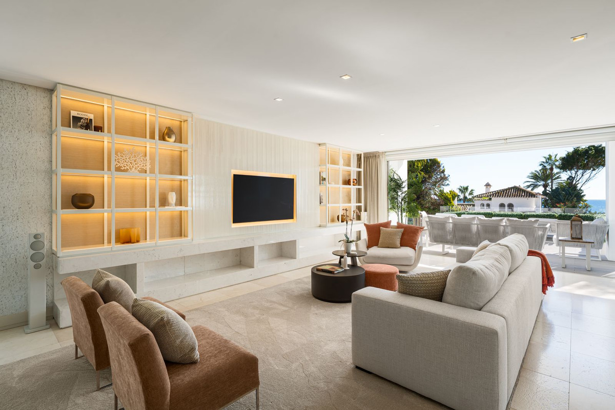 4 Bed Townhouse for sale in Marbella Costa Del Sol, Málaga, Spain