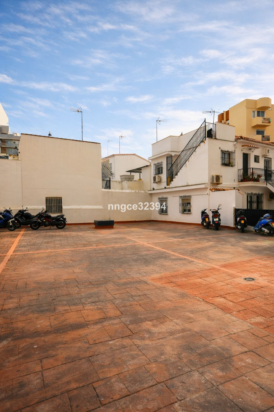 Se vende Apartamento Planta Media de 3 dormitorios en Costa Del Sol, Málaga, España