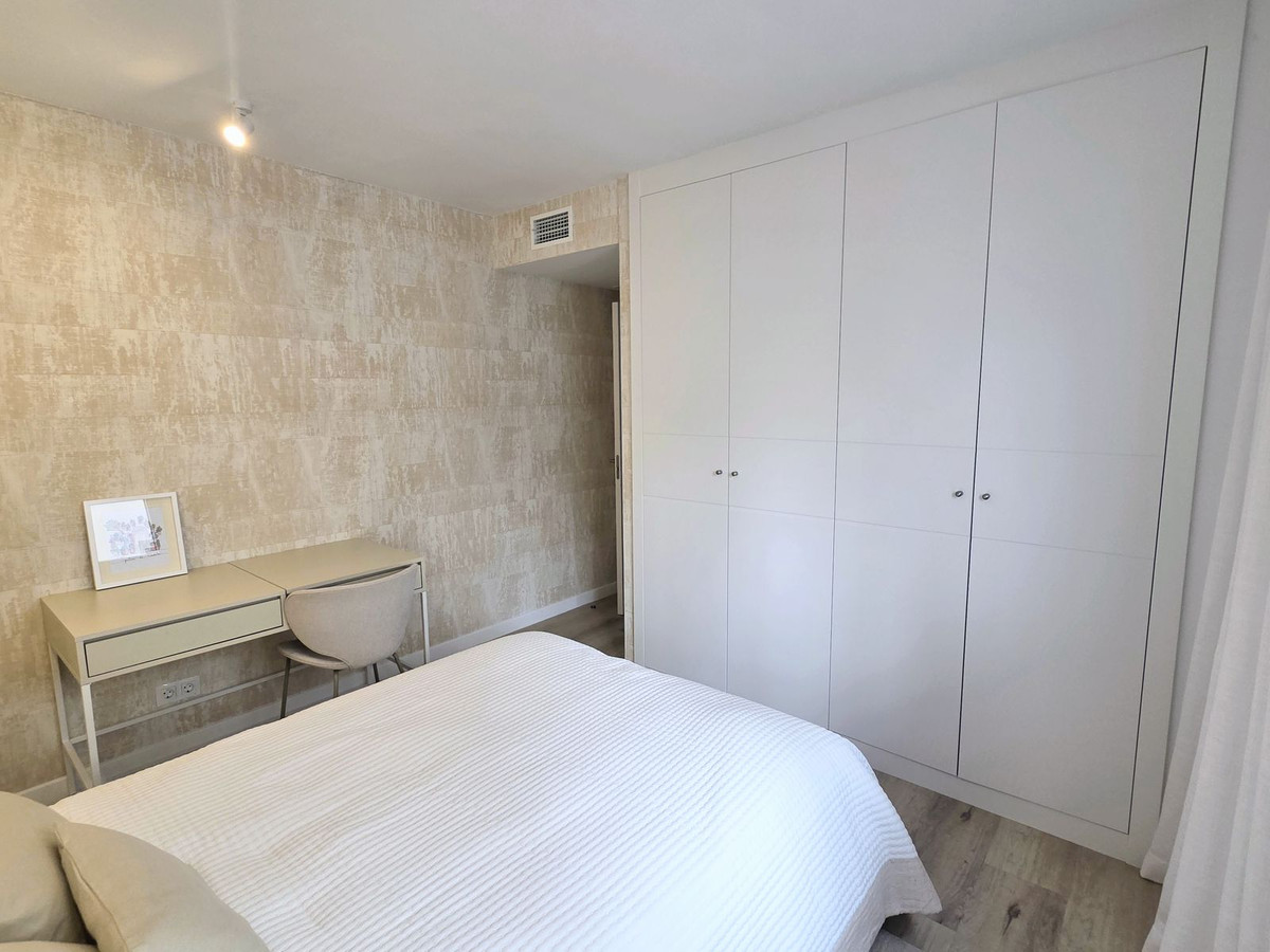 Se vende Apartamento Planta Media de 3 dormitorios en Costa Del Sol, Málaga, España