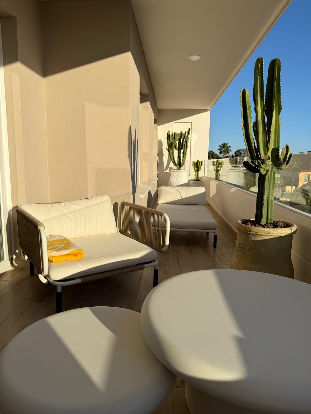 Se vende Apartamento Planta Media de 3 dormitorios en Costa Del Sol, Málaga, España