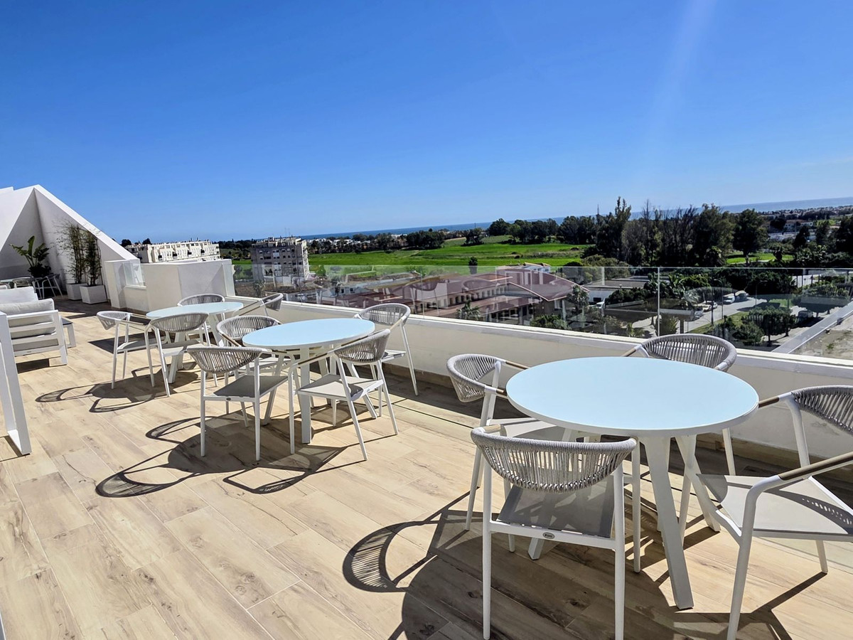 Se vende Apartamento Planta Media de 3 dormitorios en Costa Del Sol, Málaga, España