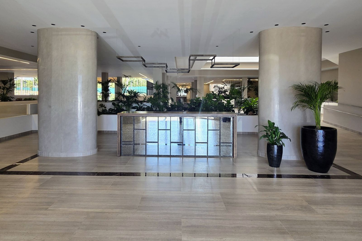 Se vende Apartamento Planta Media de 3 dormitorios en Costa Del Sol, Málaga, España
