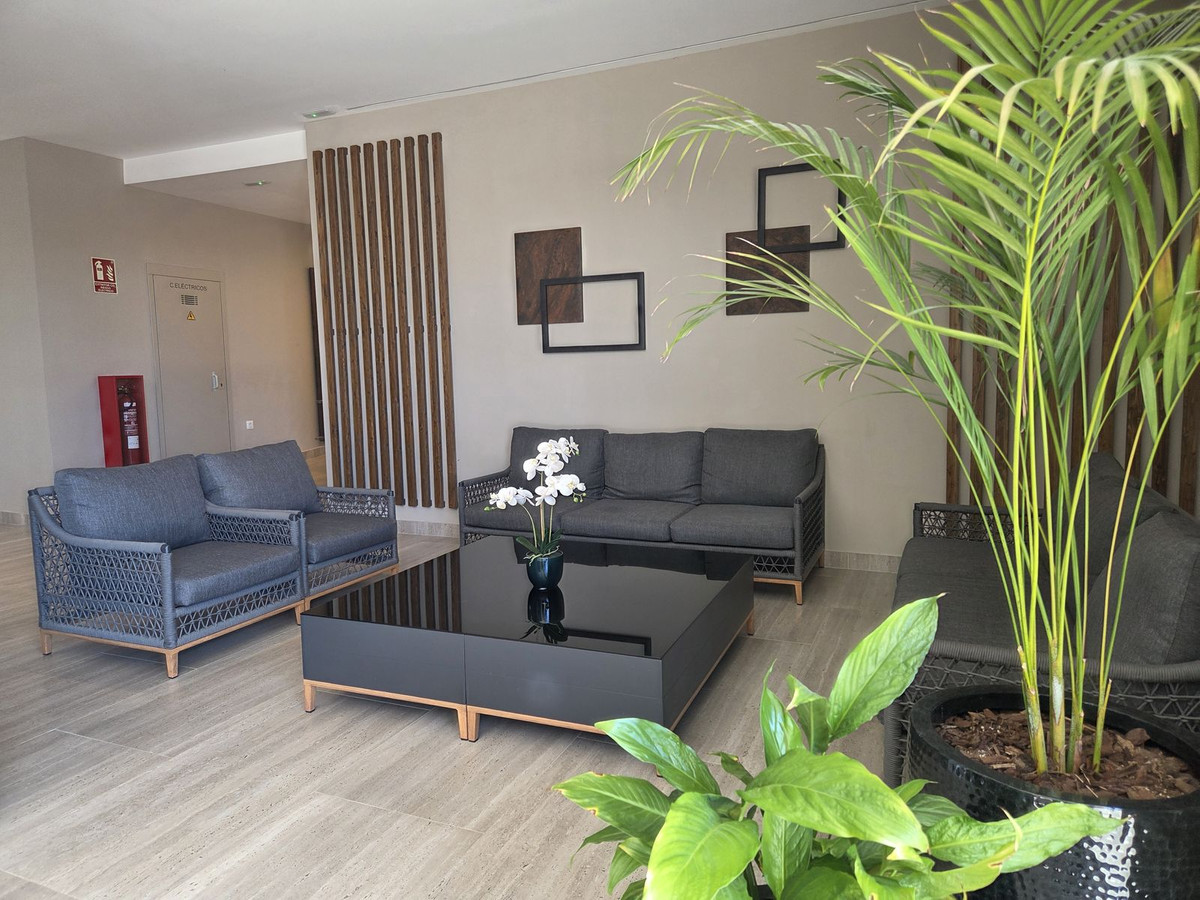 Se vende Apartamento Planta Media de 3 dormitorios en Costa Del Sol, Málaga, España