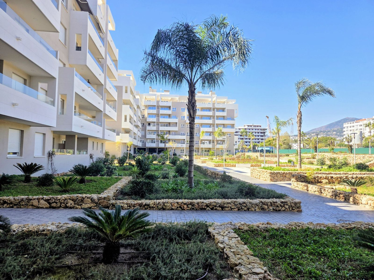 Se vende Apartamento Planta Media de 3 dormitorios en Costa Del Sol, Málaga, España