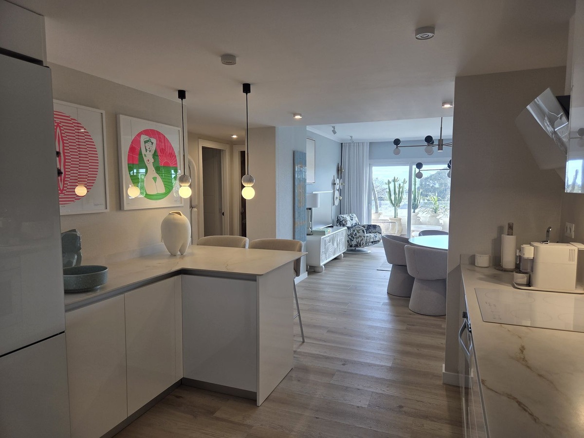 Se vende Apartamento Planta Media de 3 dormitorios en Costa Del Sol, Málaga, España