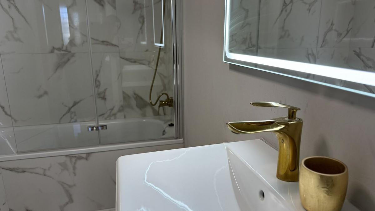 Se vende Apartamento Planta Baja de 2 dormitorios en Costa Del Sol, Málaga, España