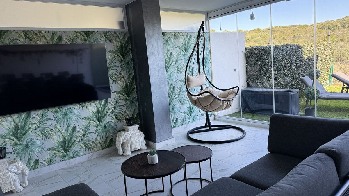 Se vende Apartamento Planta Baja de 2 dormitorios en Costa Del Sol, Málaga, España