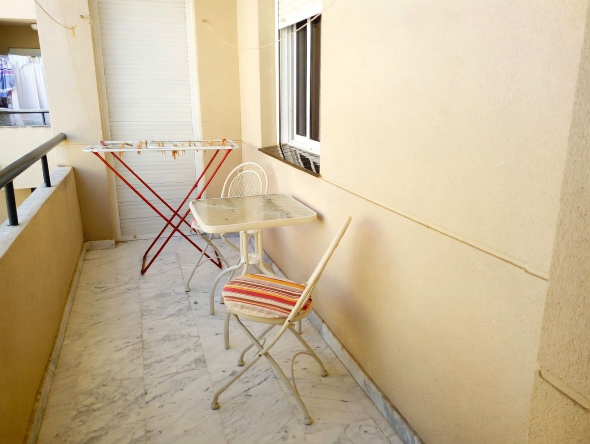 Se vende Apartamento Planta Media de 3 dormitorios en Costa Del Sol, Málaga, España