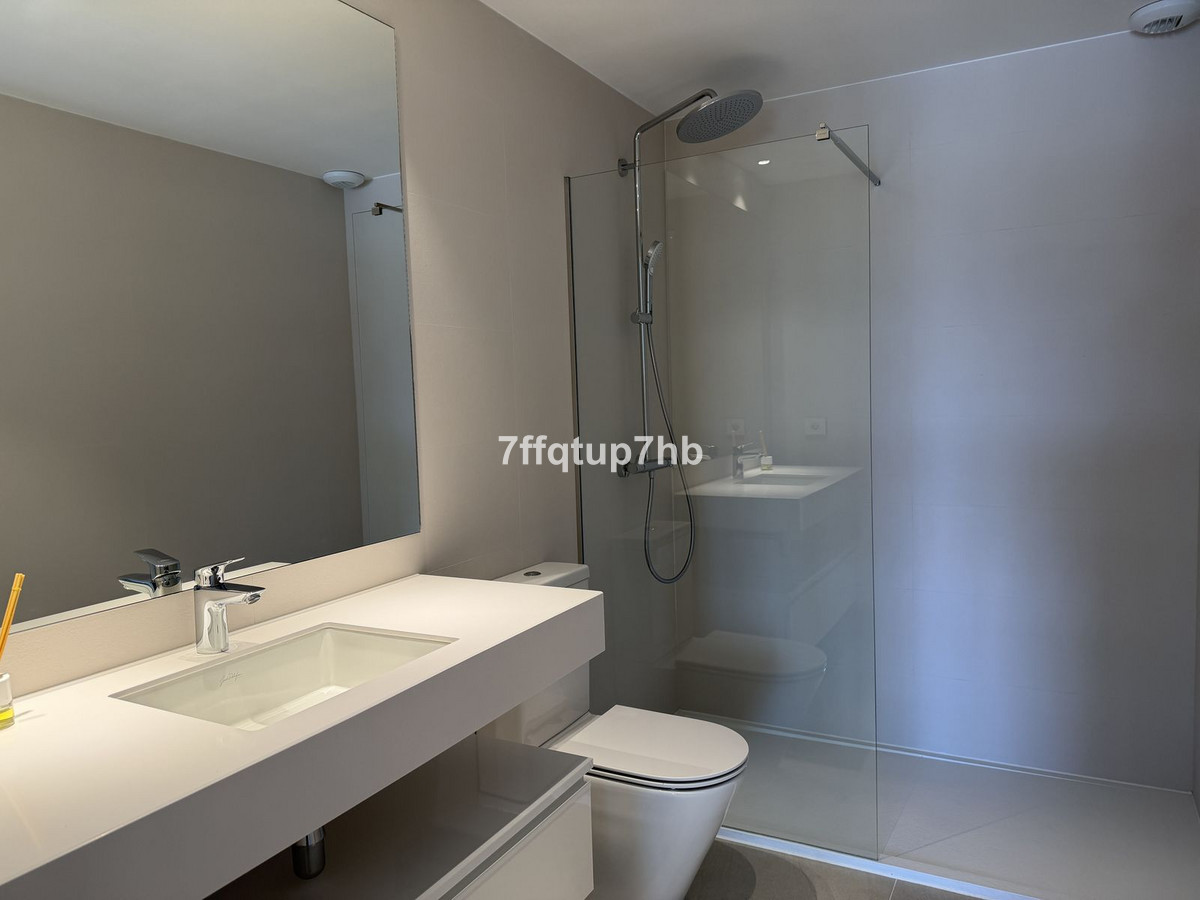2 Bed Apartment for sale in Estepona Costa Del Sol, Málaga, Spain