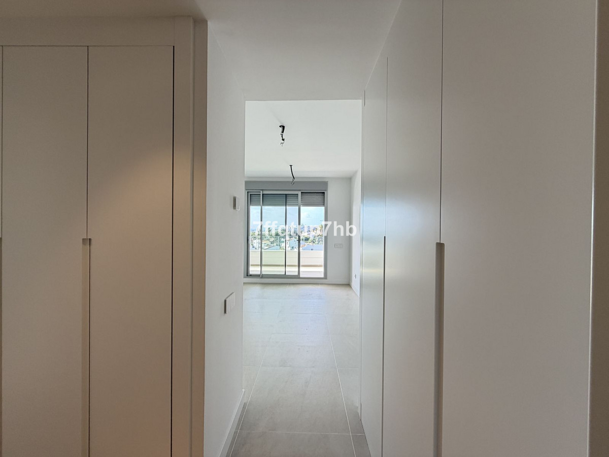 2 Bed Apartment for sale in Estepona Costa Del Sol, Málaga, Spain