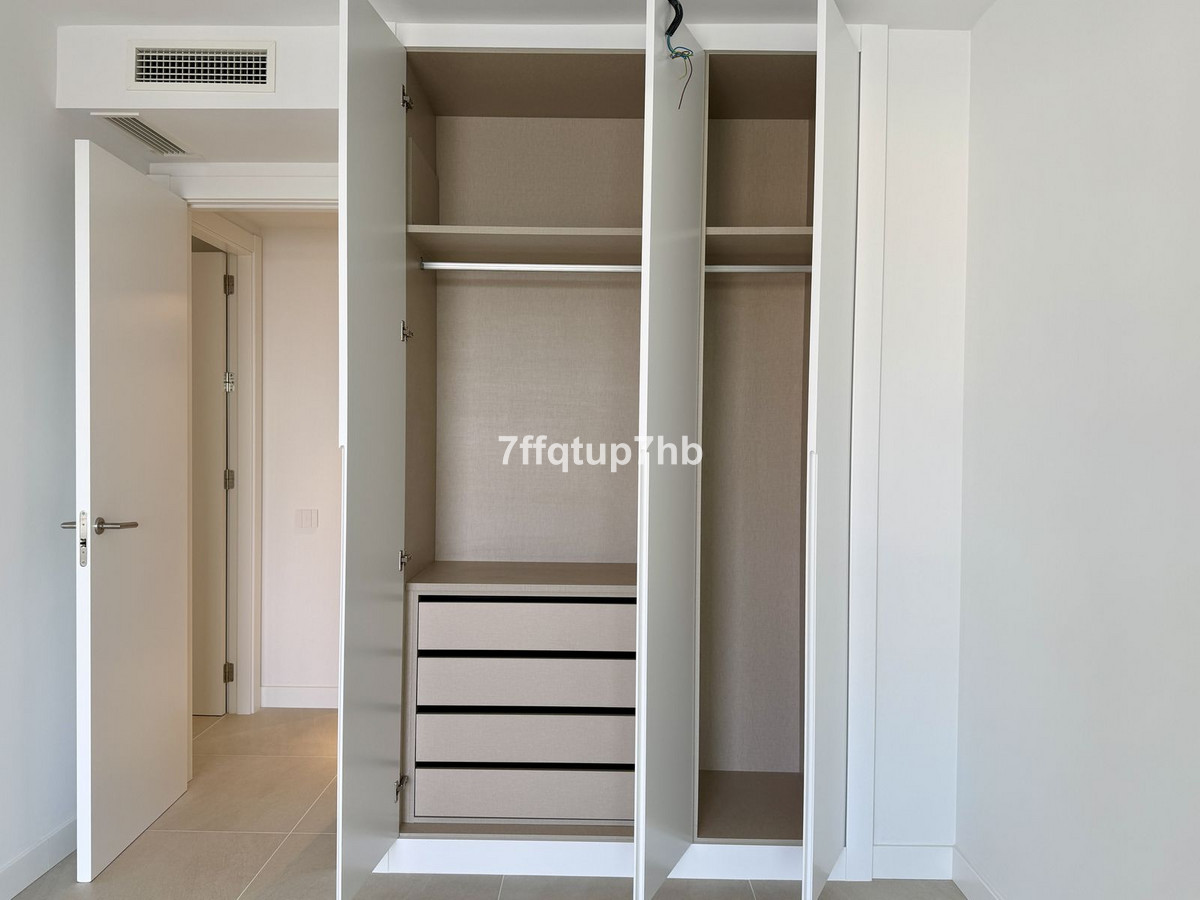 2 Bed Apartment for sale in Estepona Costa Del Sol, Málaga, Spain