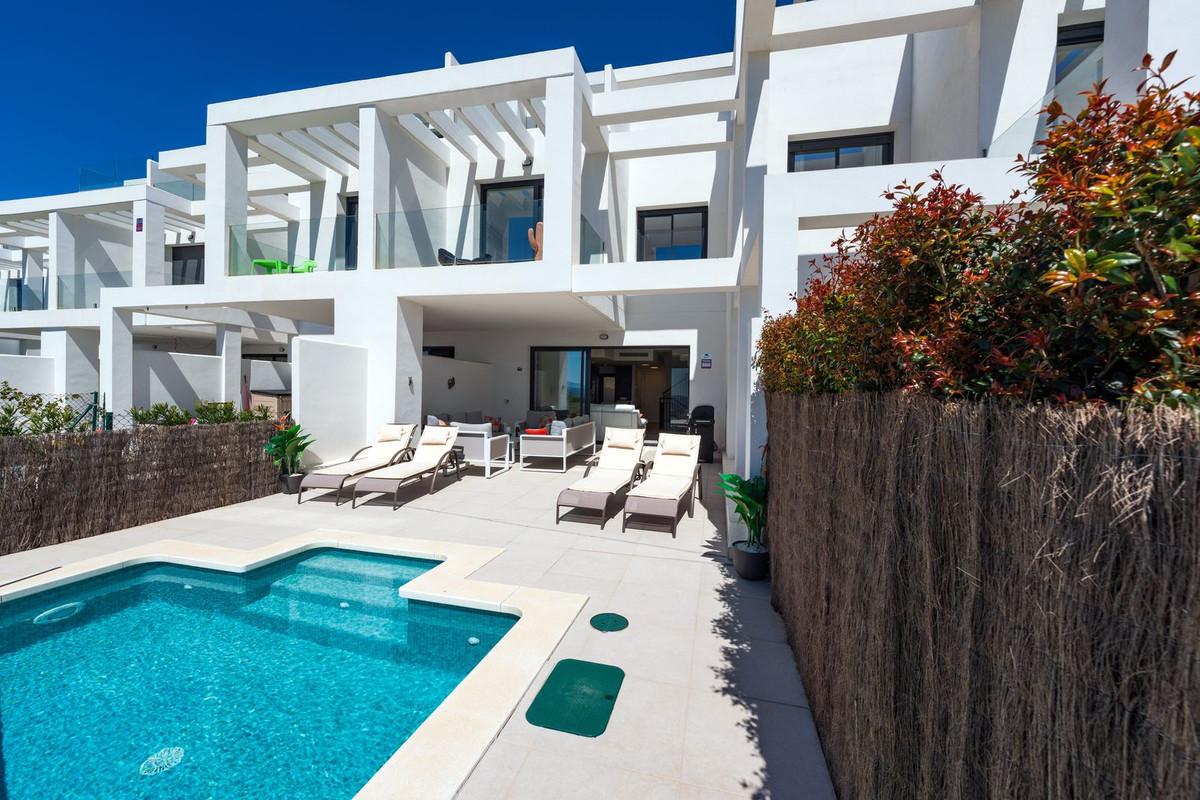 4 Bed Townhouse for sale in Manilva Costa Del Sol, Málaga, Spain
