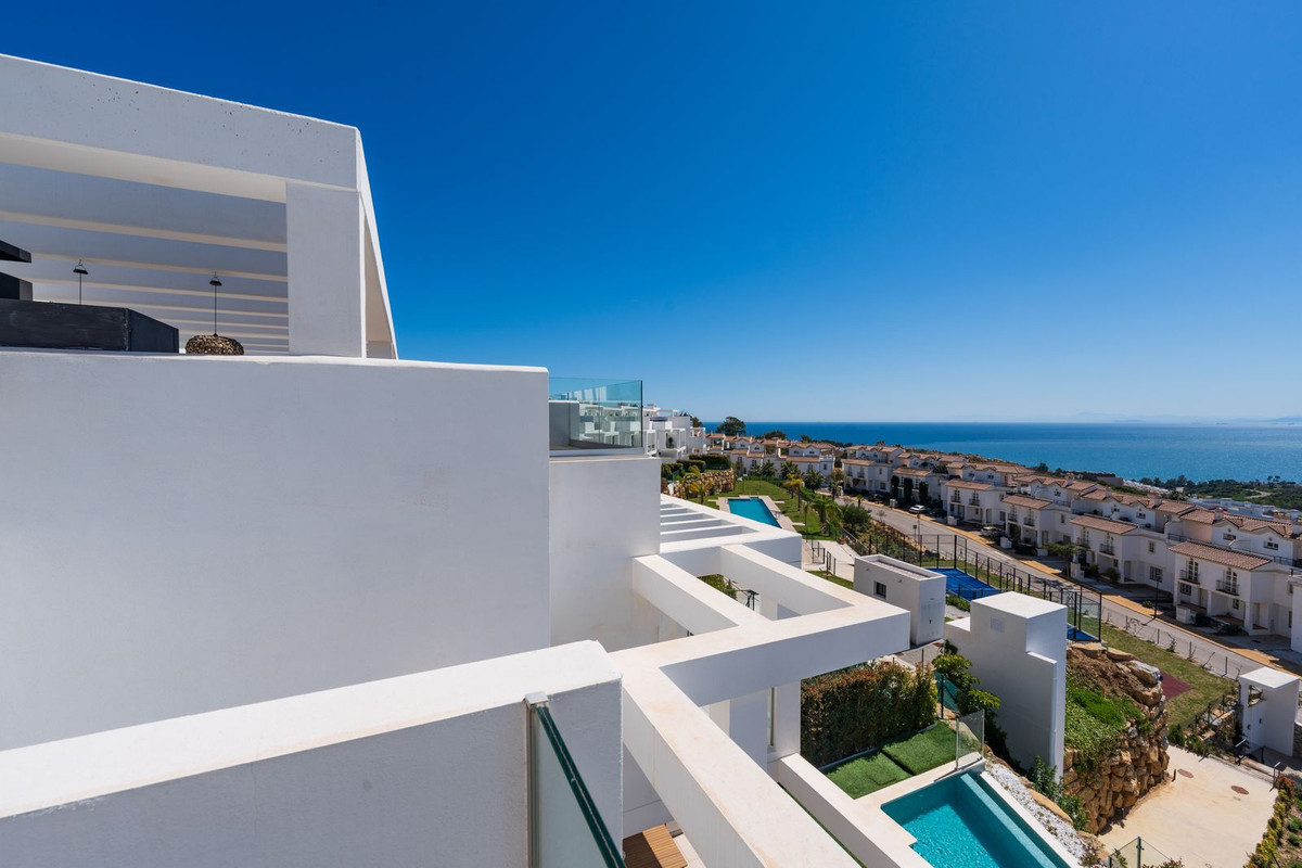 4 Bed Townhouse for sale in Manilva Costa Del Sol, Málaga, Spain