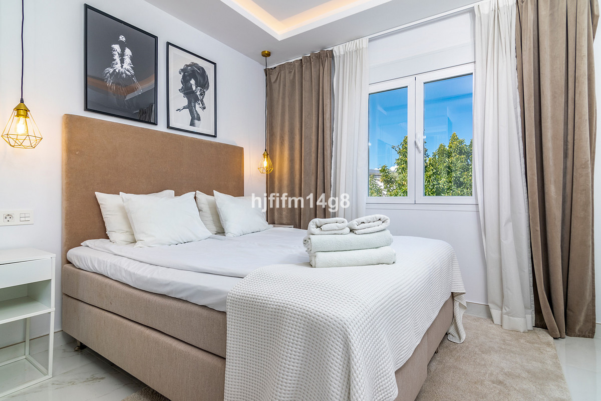 3 Bed Apartment for sale in Nueva Andalucía Costa Del Sol, Málaga, Spain