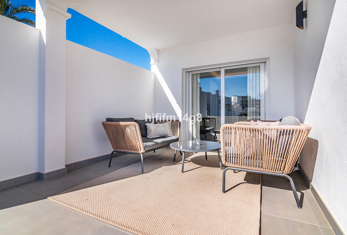 3 Bed Apartment for sale in Nueva Andalucía Costa Del Sol, Málaga, Spain