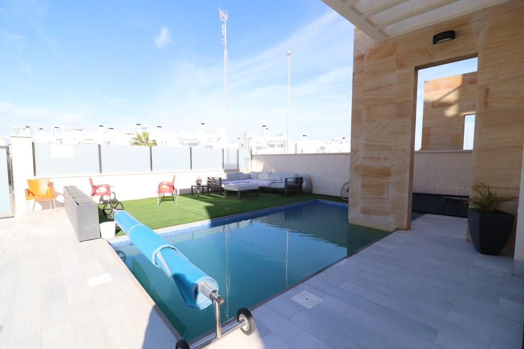 3 Bed Townhouse for sale in Lomas De Cabo Roig Costa Blanca, Alicante, Spain