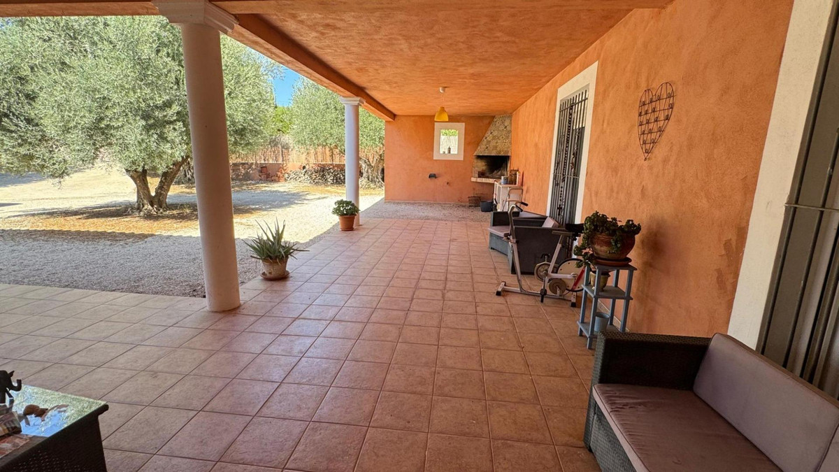 Se vende Finca - Cortijo de 6 dormitorios en Costa Blanca, Alicante, España
