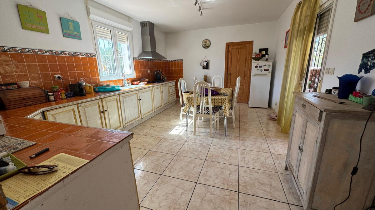Se vende Finca - Cortijo de 6 dormitorios en Costa Blanca, Alicante, España