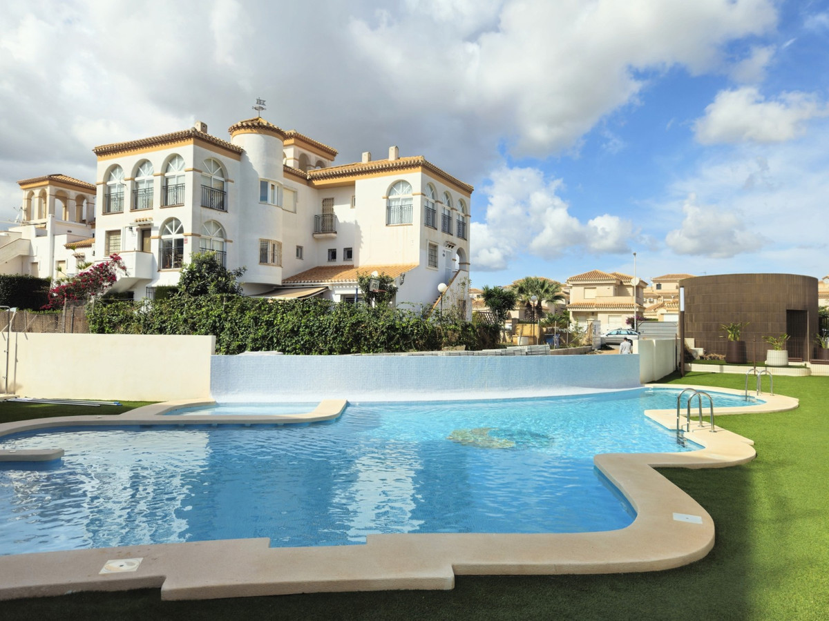 Se vende Apartamento Planta Baja de 2 dormitorios en Costa Blanca, Alicante, España