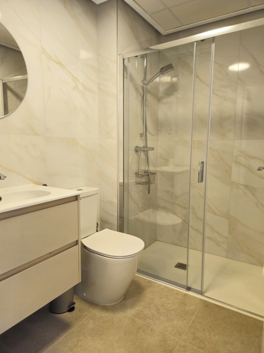 Se vende Apartamento Planta Baja de 2 dormitorios en Costa Blanca, Alicante, España