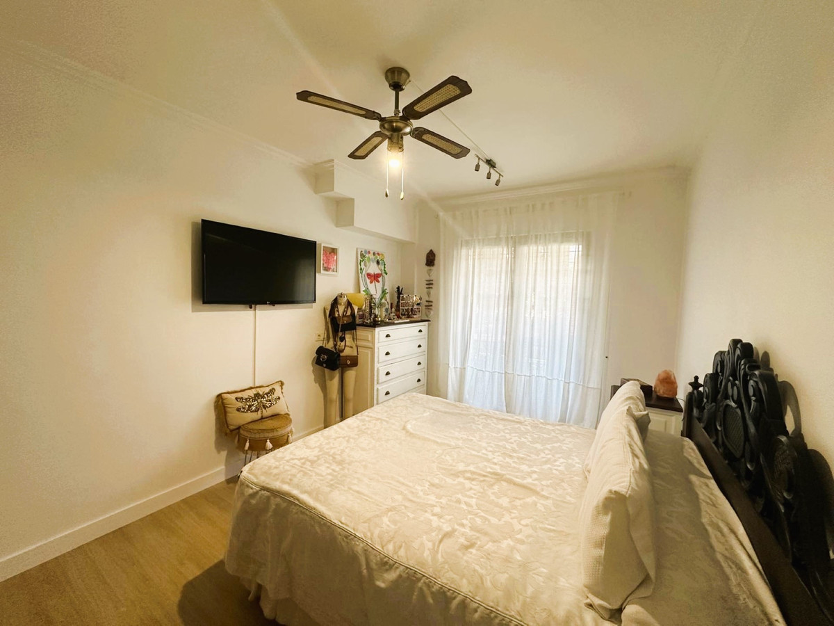 2 Bed Apartment for sale in San Pedro De Alcántara Costa Del Sol, Málaga, Spain