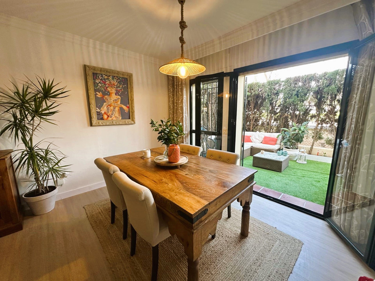 2 Bed Apartment for sale in San Pedro De Alcántara Costa Del Sol, Málaga, Spain
