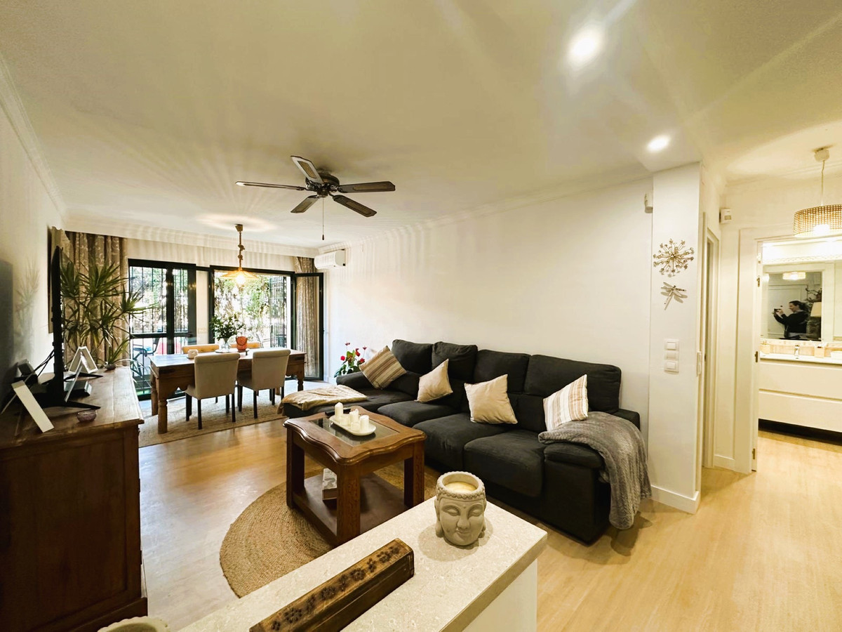 2 Bed Apartment for sale in San Pedro De Alcántara Costa Del Sol, Málaga, Spain