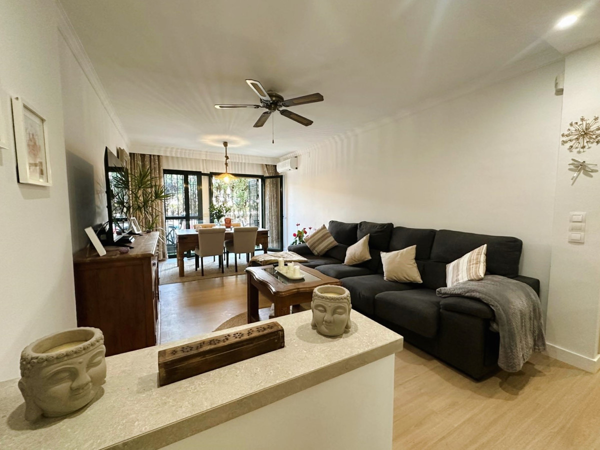 2 Bed Apartment for sale in San Pedro De Alcántara Costa Del Sol, Málaga, Spain