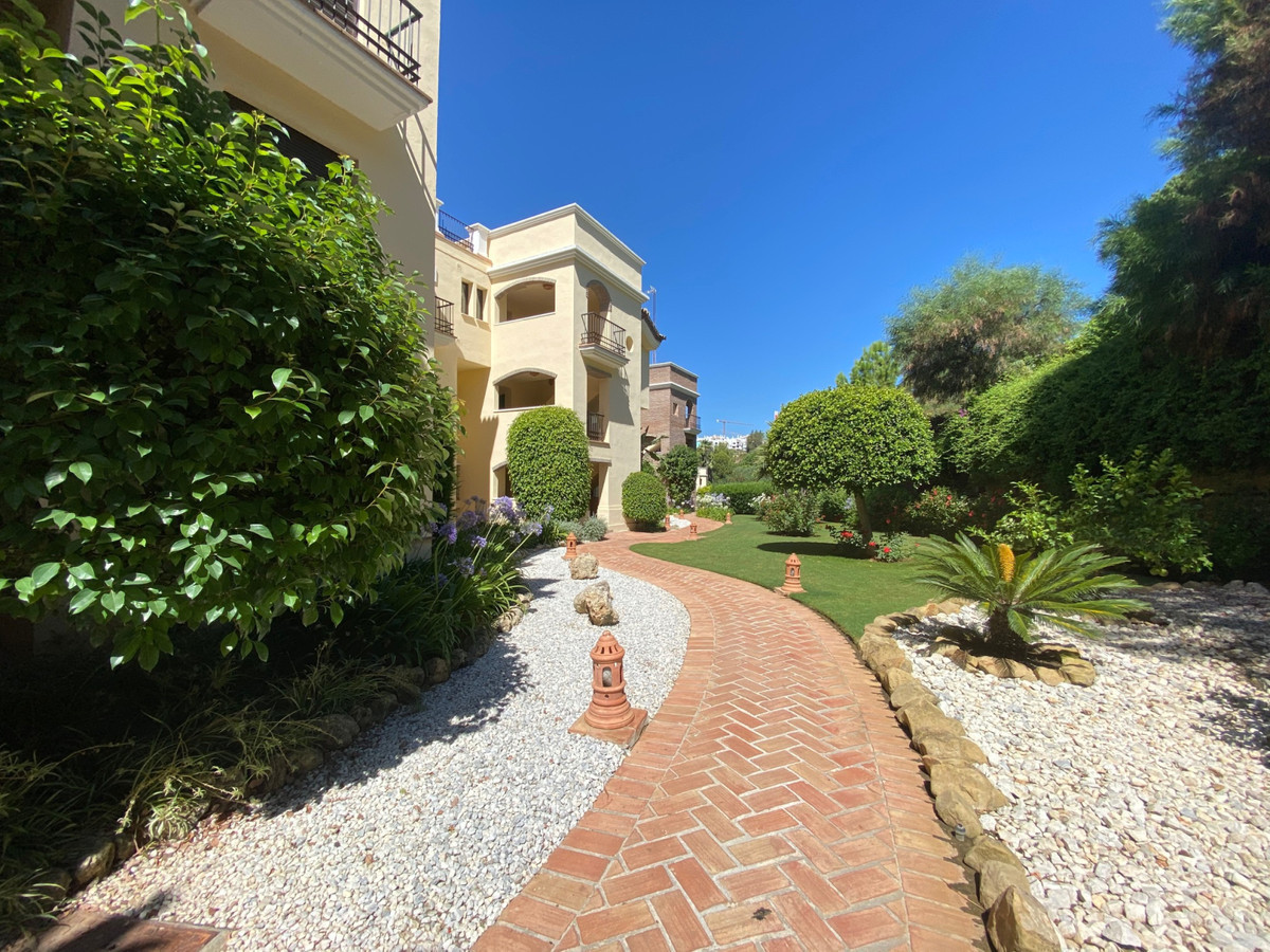 2 Bed Apartment for sale in Los Arqueros Costa Del Sol, Málaga, Spain