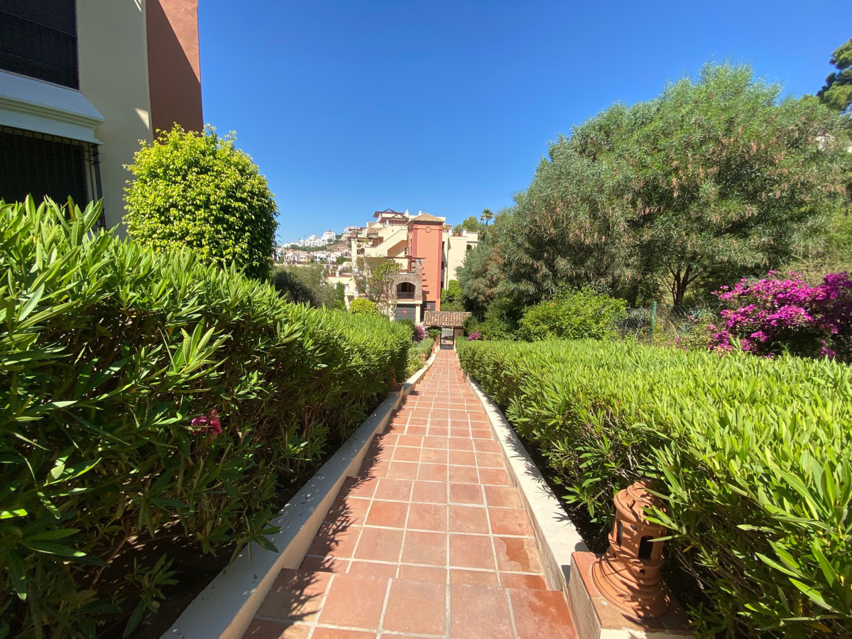2 Bed Apartment for sale in Los Arqueros Costa Del Sol, Málaga, Spain